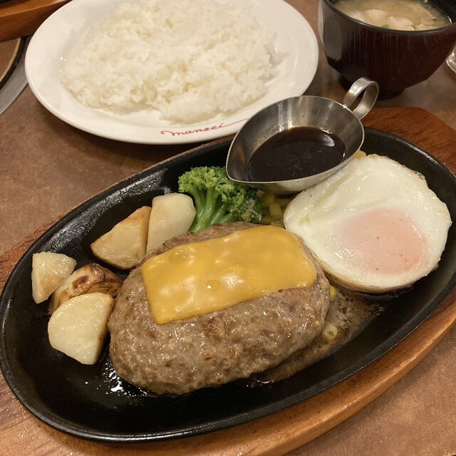 肉万 肉の万世 岩槻インター店 - 岩槻/ハンバーグ | 食べログ