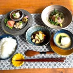 食堂 ナマケモノ - 「福岡尽くし」定食（公式アカウントから拝定食