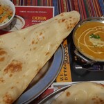 スバーマナカマナ - チキンカレー(ランチ)