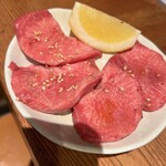 炭火焼肉 肉人 - 