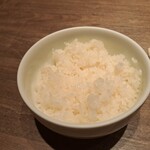 焼肉うしごろ - 魚沼産コシヒカリご飯です。