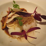 カセント - ジロール茸と温泉玉子　白トリュフ添え