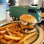CAFE&BURGER HAMBELL - 次女オーダー