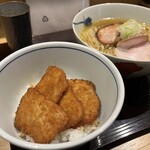 麺 みつヰ - 自家製ソースのカツ丼　550円