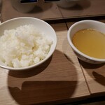 焼肉 ミート 牛男 - （※写真4）ご飯、スープ