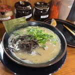 博多長浜らーめん ぼたん 大塚本店 - 