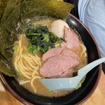 横浜家系ラーメン 中野家 - オールスターラーメン醤油