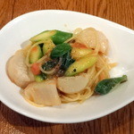 ラ･マンチーナ - ホタテ・アスパラ・フレッシュトマトのスパゲッティーニ