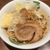 ラーメン 雷 東京本丸店