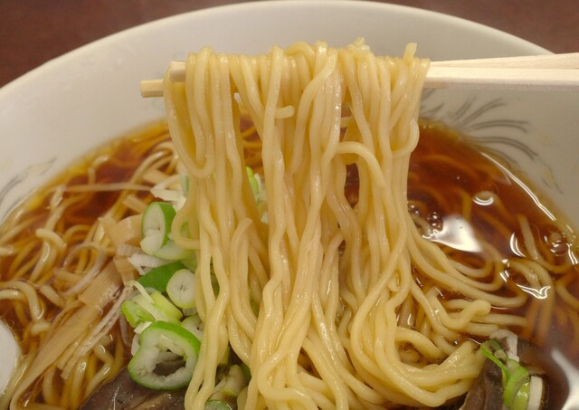 まる久 - 白兎（ラーメン）の写真