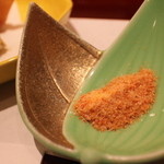 Tatsumura - 海老塩につけて