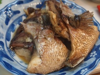 Umeda Yoshinozushi - 鯛あら煮は鯛1匹分のアラなのでボリューム満天