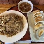 げんこつ屋 - 焼き餃子・チャーハンセット