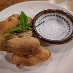 魚や 旬平 - 茹で落花生