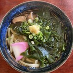 めん処 陣内 - わかめうどん