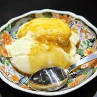 厳選卵を使った白プリン