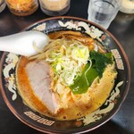 北海道らーめん みそ熊 - 