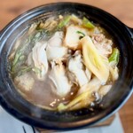 食堂 ナマケモノ - 「牡蠣のチゲ鍋」定食（公式アカウントから拝借）