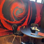 南相馬 へうげもの - 店内はロックな感じでラーメン屋さんとは思えない〜