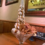 スリーエッグス - 