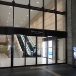 SINC BISTRO - 4階の入口