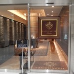 SINC BISTRO - エレベーターホール入口