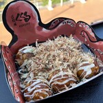 たこ家道頓堀くくる - 大ダコたこ焼き 8個 ￥890