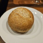 オステリア プロフーモ - 全粒粉パン