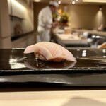 札幌 鮨 よこ田 - 苫小牧産ブリ