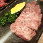 焼肉おくう - 特選牛タン