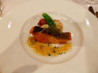 オールデイダイニング カルイザワグリル - 信州サーモンのポワレ