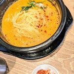 韓国家庭料理 孫家 - 担々麺（キムチ付き）