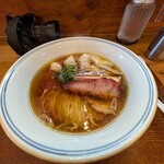 Ramen FeeL - 醤油の主張が強いです。この味は食べた事なかったです。