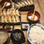 肉汁餃子のダンダダン 大須観音店 - 