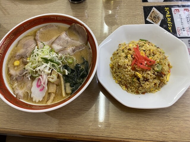 金ちゃんラーメン 小国店 - 小国（ラーメン）の写真