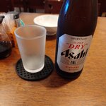 釜めし菜時記 さき亭 - 瓶ビールに冷え冷えグラス