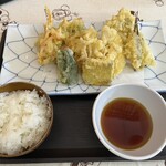 ヤマタくん - 写真だと小さく見えますが、すごいボリューム