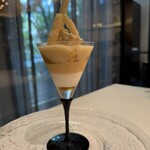 メイ - 9皿目
      洋梨とバナナのパフェ。