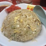 味仙 新橋駅前店 - ニンニク炒飯