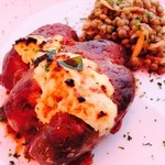 タベルナ ロンディーノ - 2014/05 前菜の自家製ソーセージとリコッタチーズのオープン焼き