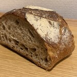 チクテベーカリー - トイピリカと中川さんのスペルト小麦のカンパーニュ