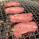 炭焼ホルモン金泉 - 