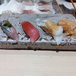 銀座のみこ寿司 - 秋刀魚、赤身、えんがわ