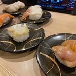 回転寿司 花いちもんめ - 赤貝、白つぶ、大エビ、サーモン、ホタテ