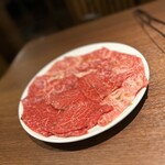 焼肉おくう 本郷台本店 - 和牛カルビと和牛ロース