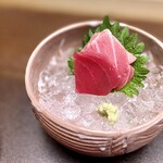 御宿かわせみ - 本鮪（赤身・とろ）本山葵。