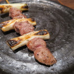 鳥茂 - 大腸のネギマ、トリュフ塩で