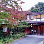 板室温泉 大黒屋 - エントランスも風情があります