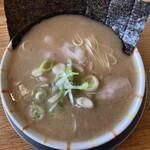 ラーメン陽向 嘉島本店 - 海苔ラーメン