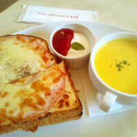 アニヴェルセル カフェ - 